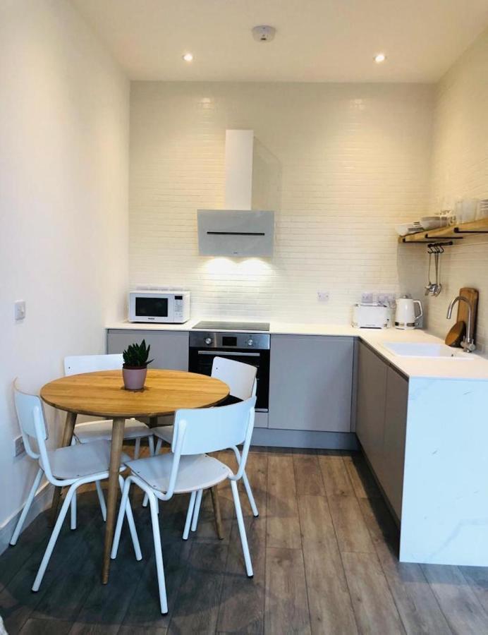 ארברות' See Our Amazing Score At The Kepties - 5 X Luxurious Serviced Apartments - With Gardens - Fully Equipped - Free Parking - By Orion Short Stays - See Our Other Individual Listings --- This Is For Brand Awareness Only --- מראה חיצוני תמונה