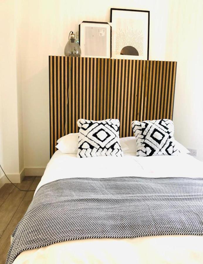 ארברות' See Our Amazing Score At The Kepties - 5 X Luxurious Serviced Apartments - With Gardens - Fully Equipped - Free Parking - By Orion Short Stays - See Our Other Individual Listings --- This Is For Brand Awareness Only --- מראה חיצוני תמונה